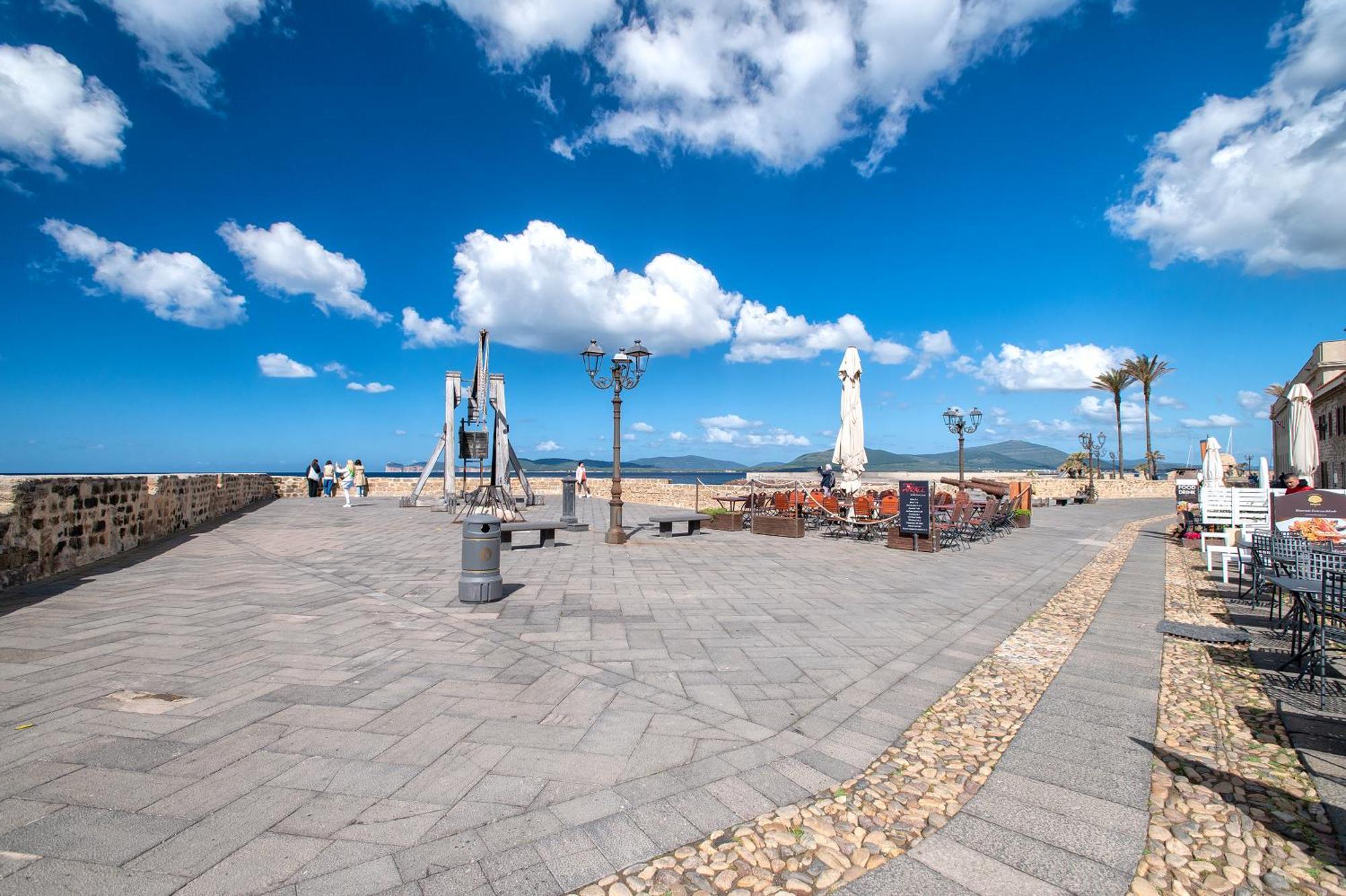 Centro Storico - Fronte Mare - Aquasale Apartment Альгеро Экстерьер фото